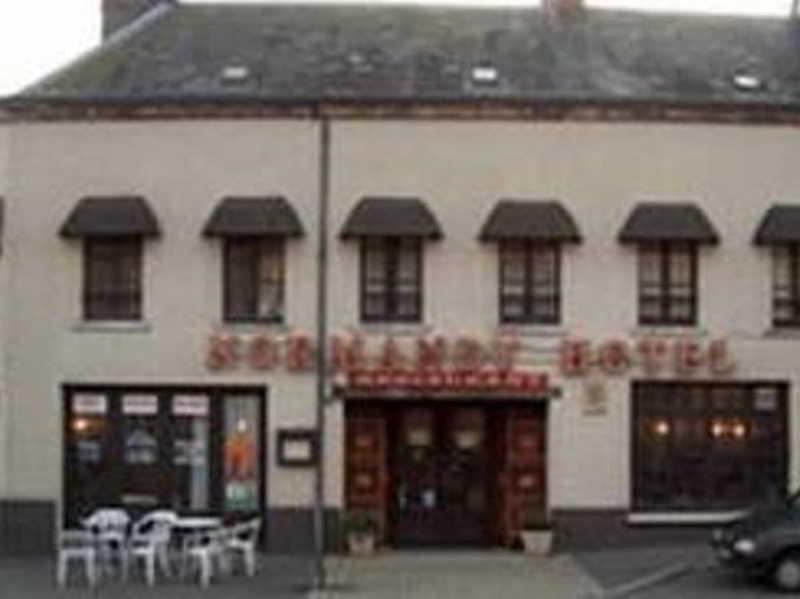 Hotel Normandy Dreux Exterior foto